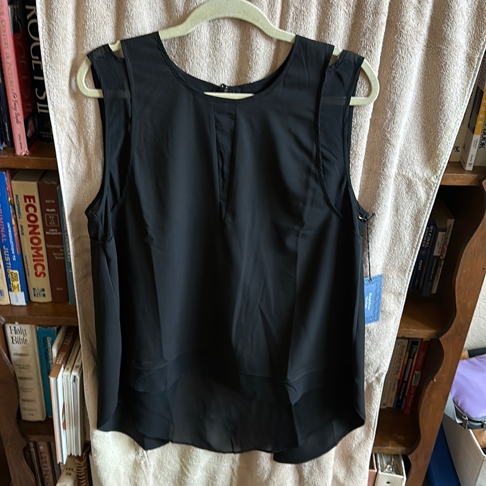 NWT Simply Vera wang black rayon tank